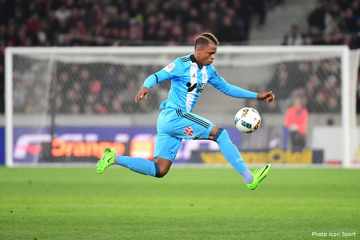 om un choix tactique deroutant pour contourner le mercato iconsport win 170317 01 888185477