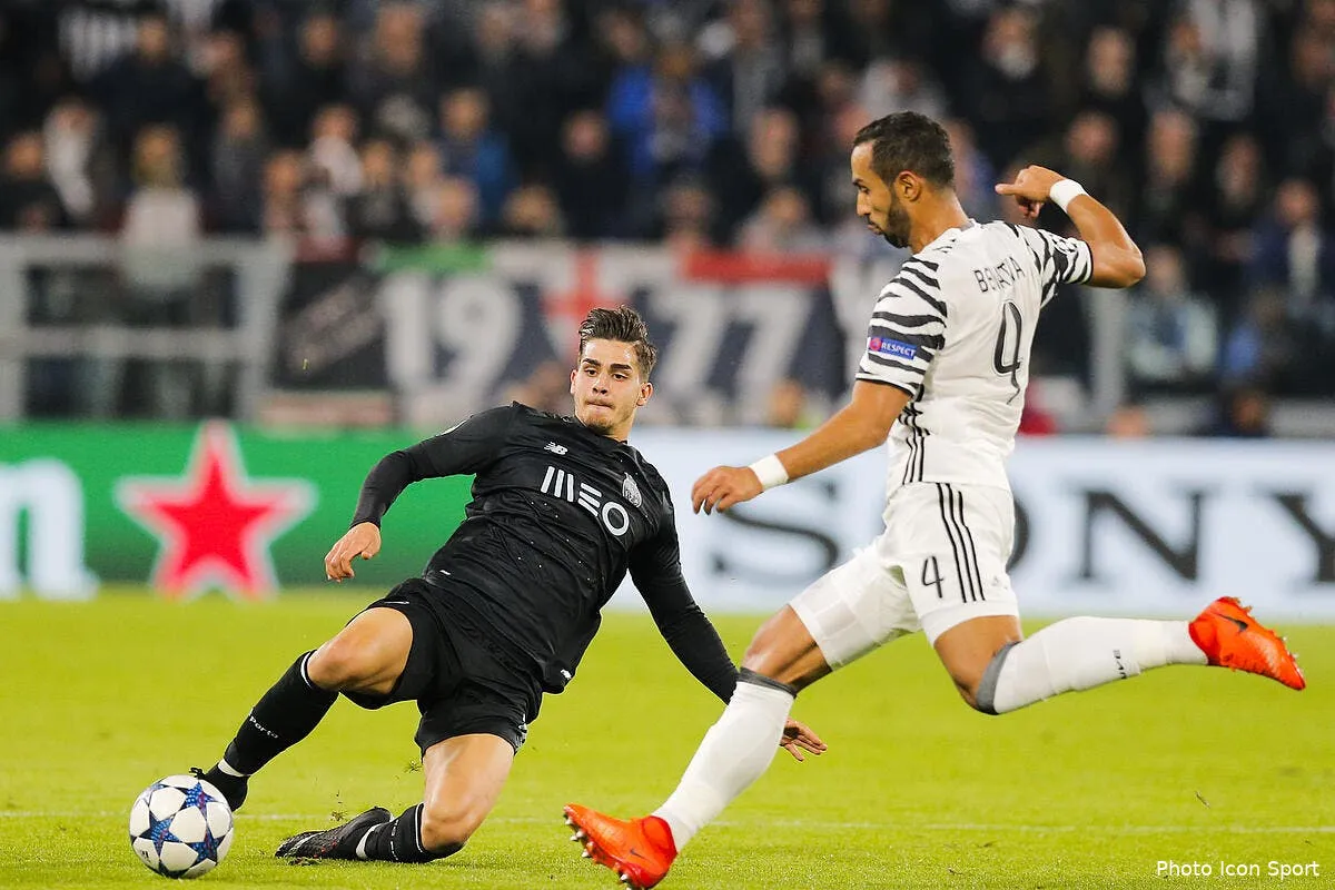 om un double stop sur cette piste defensive iconsport glo 140317 01 03186345