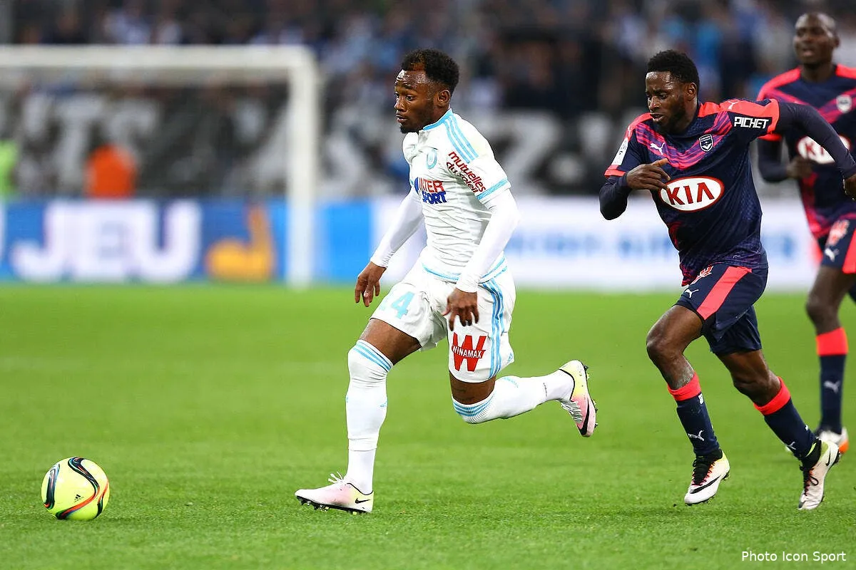 om un joueur plombe un transfert a 15 me iconsport blo 100416 89 06148940