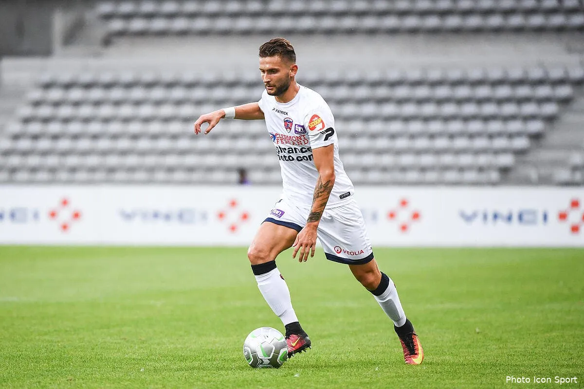 om un premier renfort pour une bouchee de pain au mercato icon dib 280717 10 125204433