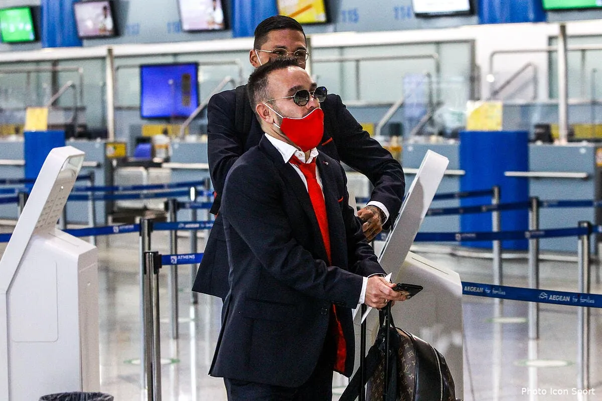 om valbuen arrive a marseille avec un garde du corps icon 5196203 300555