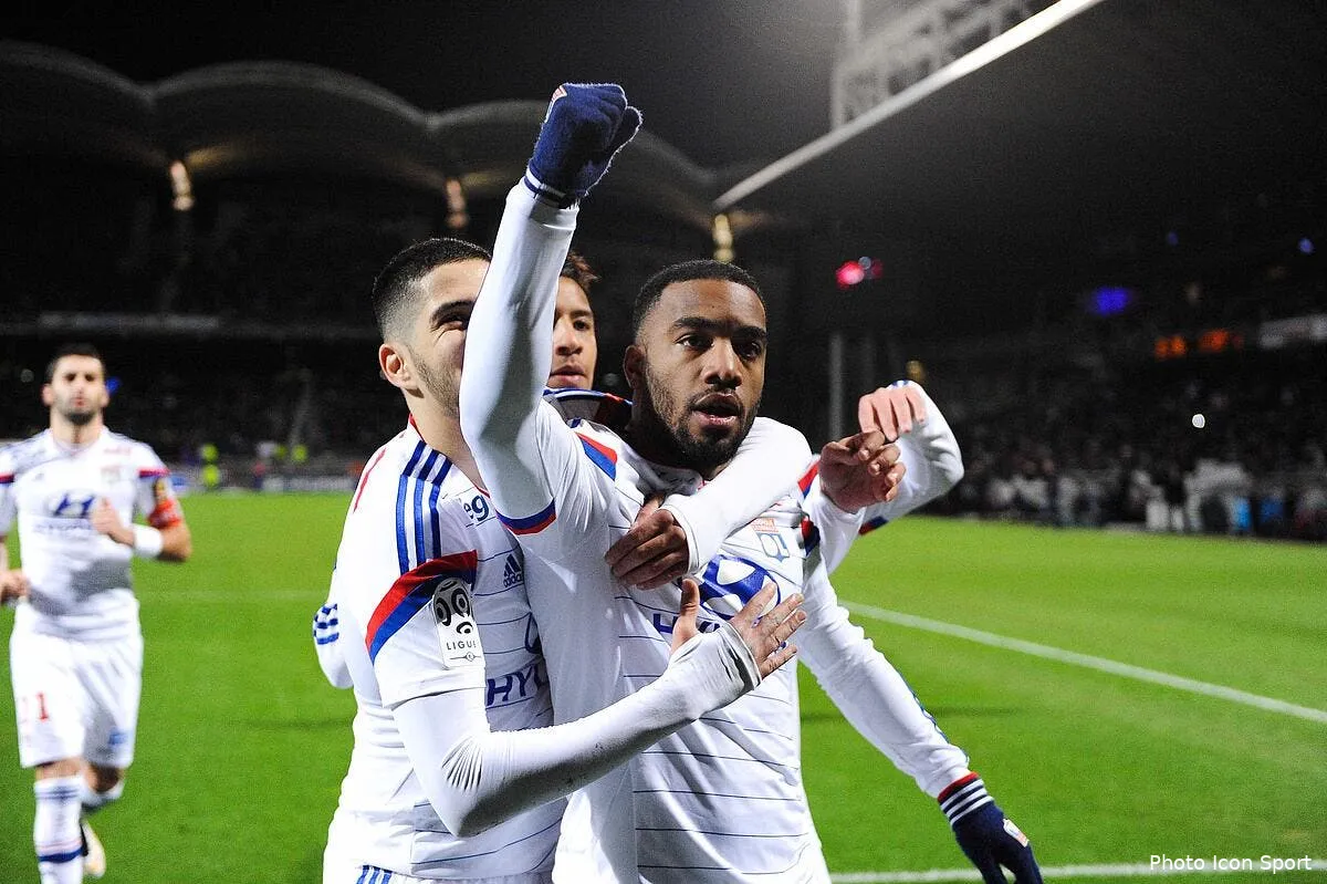 operation lacazette declenchee a manchester united iconsport jpt 121214 01 10114231