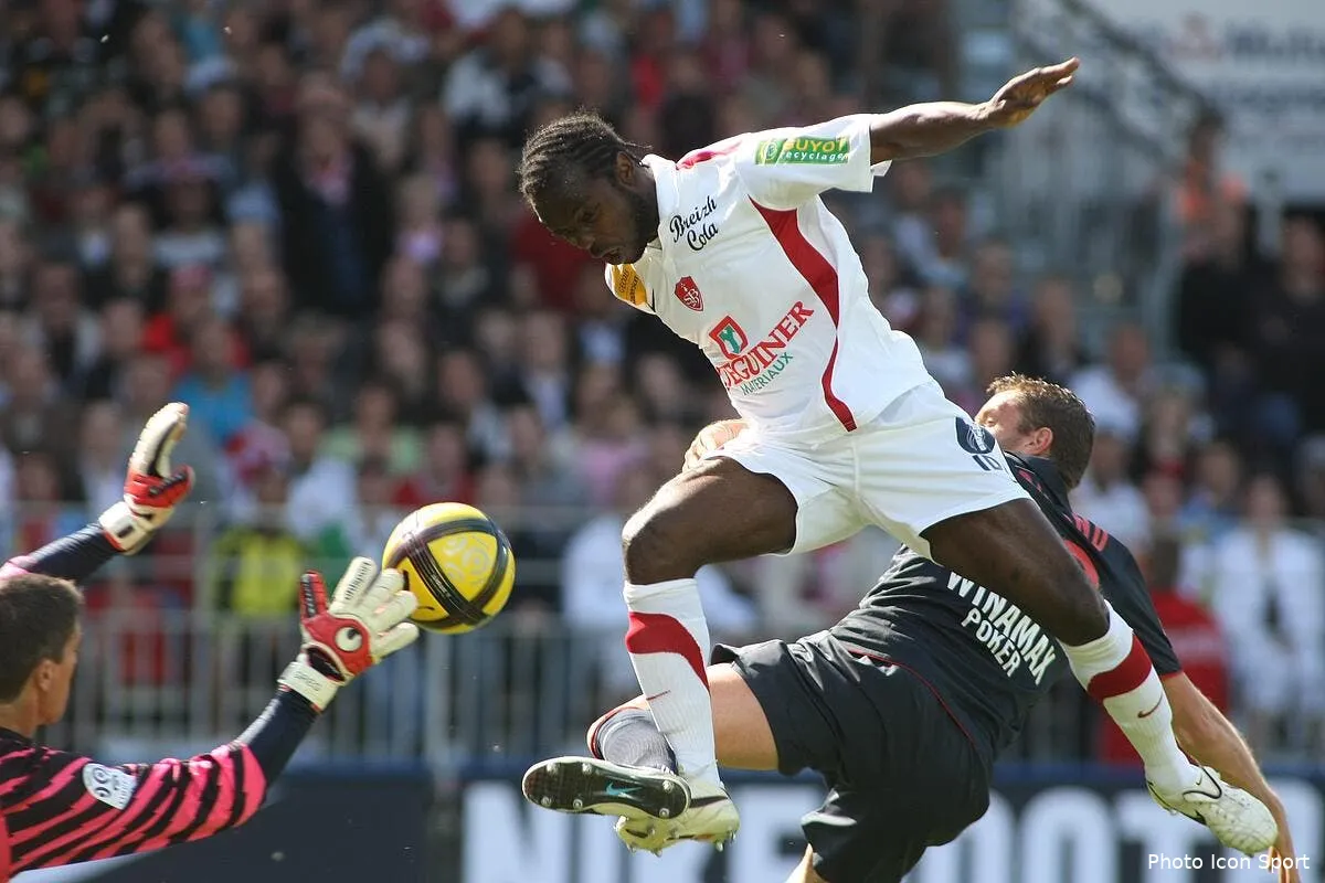 paris freine a brest bordeaux se retrouve face a l asse iconsport tra 240411 01 0818475