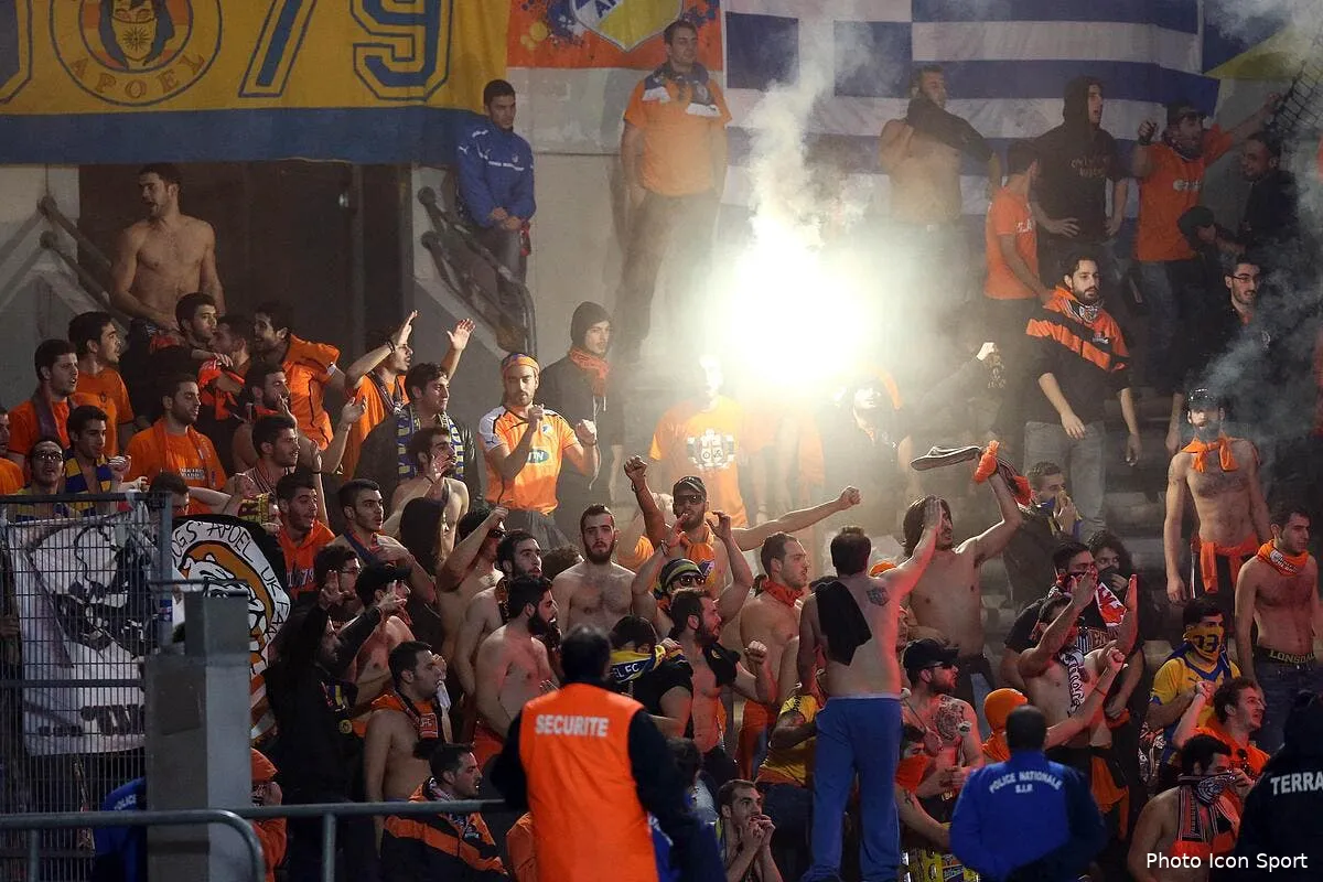 paris hilton nuit chaude pour le psg a nicosie iconsport blo 241013 26 6794861