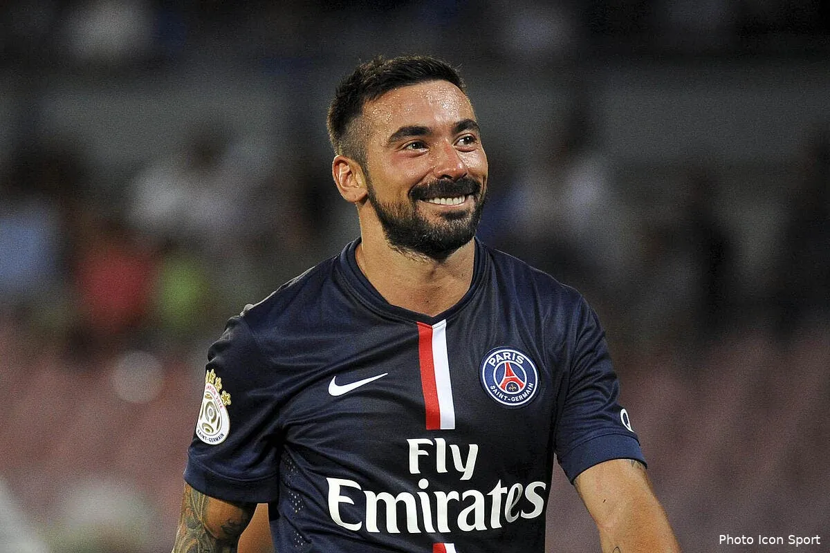 pas convaincu par sa recrue l inter ne lache pas sa cible au psg lavezzi 6104019