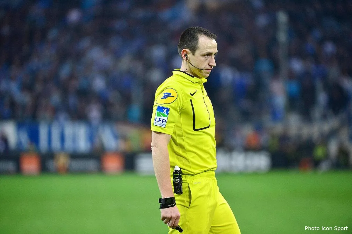 pascal praud n a rien a reprocher a l arbitre d om psg iconsport win 050415 05 76108361