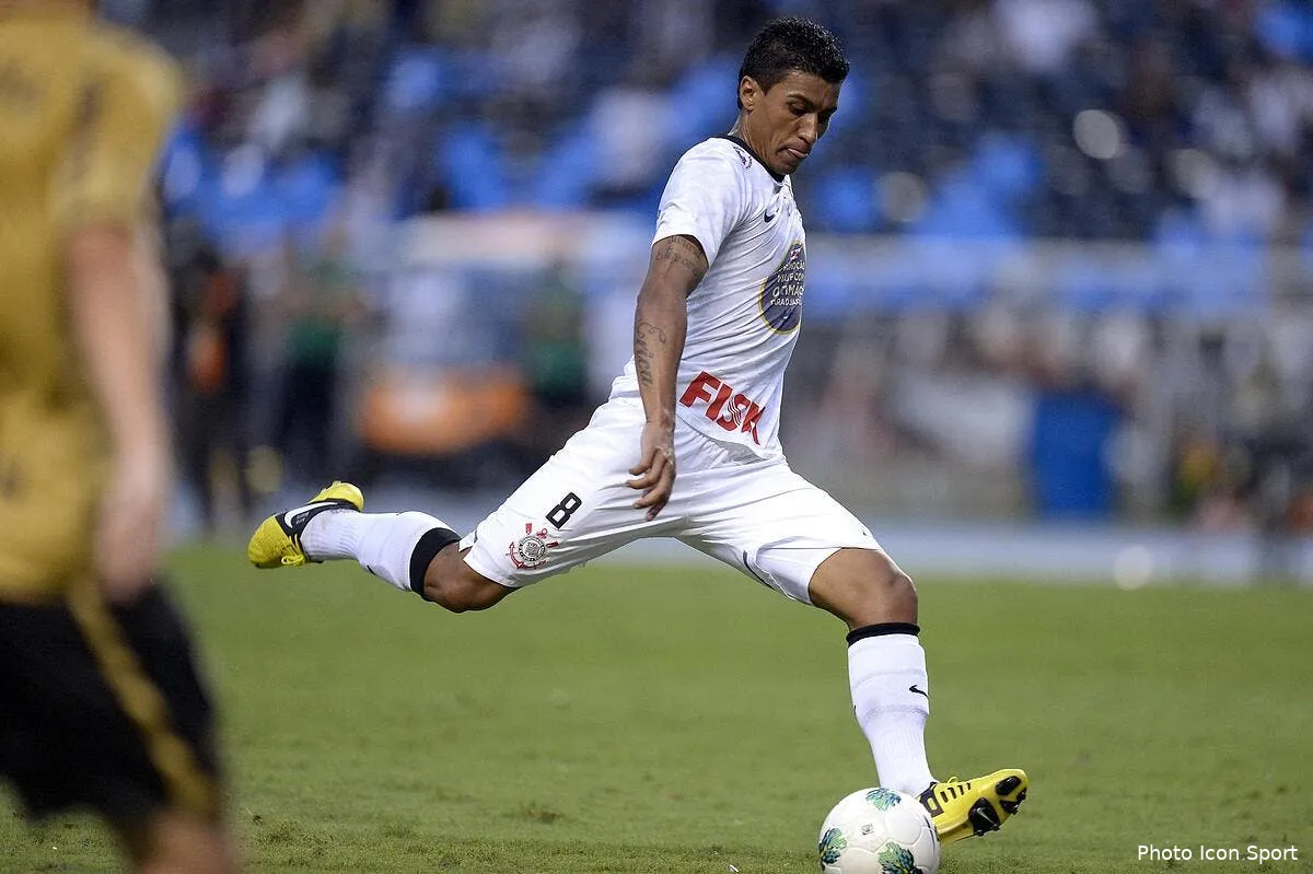paulinho propose au psg pour 15 me iconsport ppg 230912 88 0142349