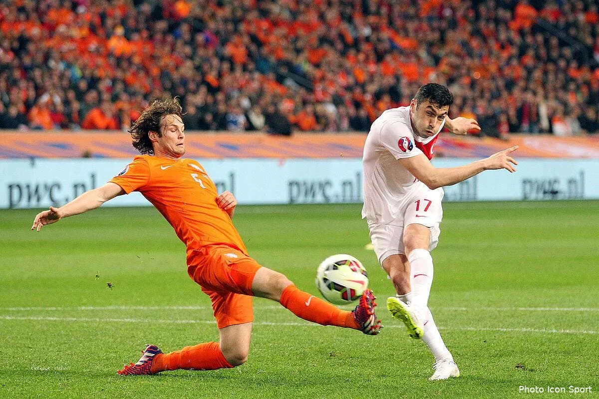 pays bas turquie 1 1 iconsport vim 280315 05 05107691