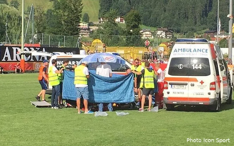 pb un joueur de l ajax victime d un arret cardiaque en plein match nouri185745