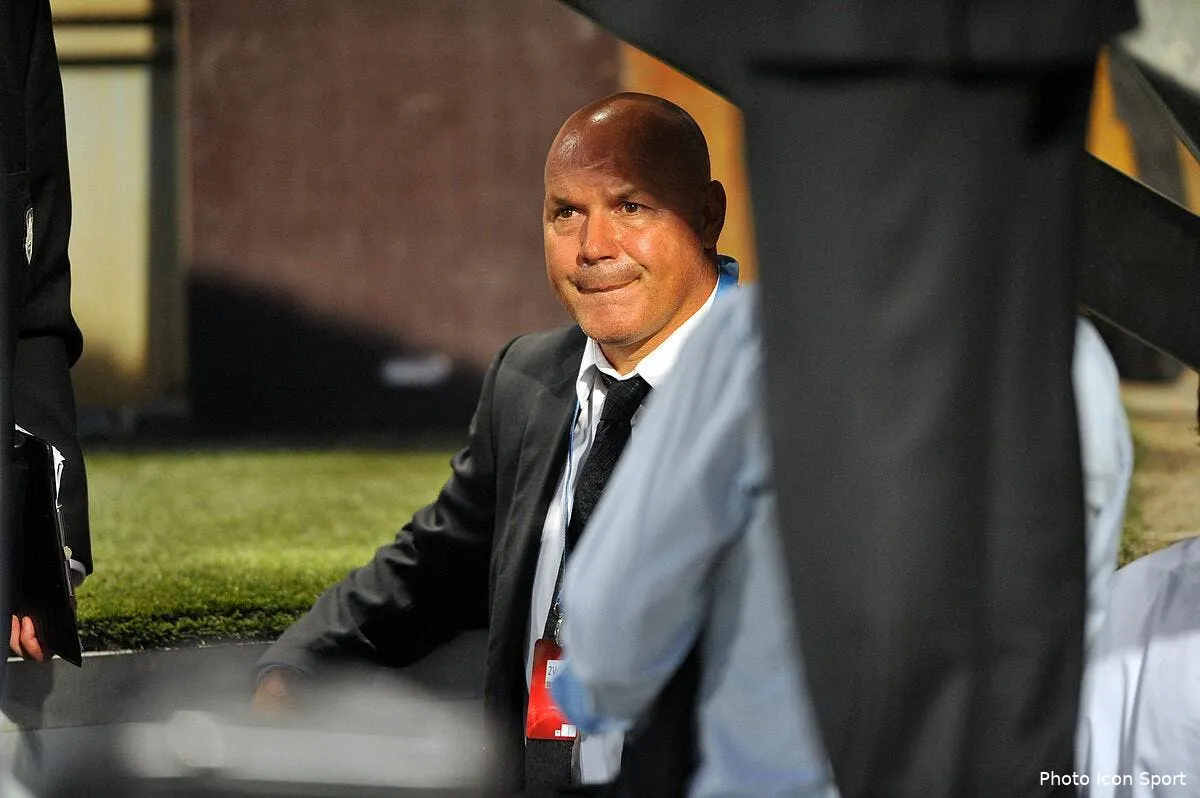 pendant que l om joue anigo regarde barcelone iconsport win 280911 111 5426624