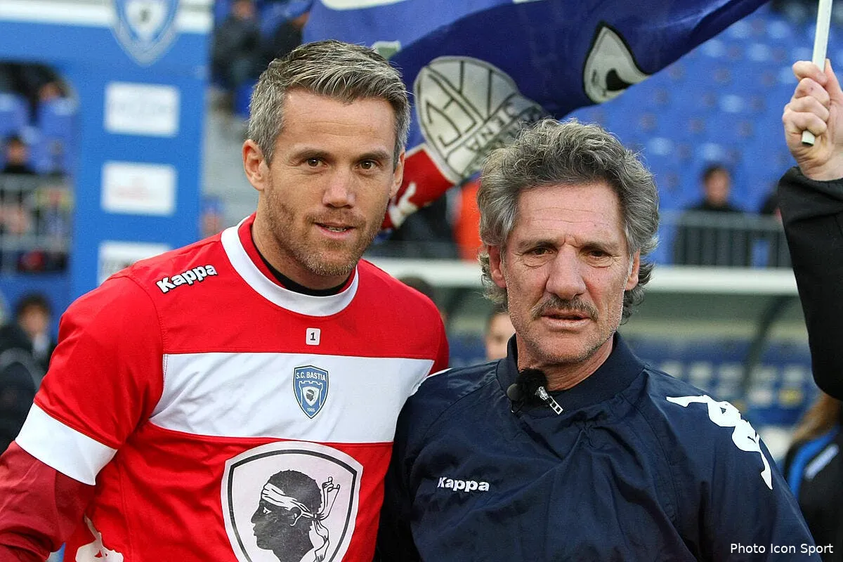 photo landreau rejoint ettori dans l histoire de la l1 iconsport mae 011213 05 0271025