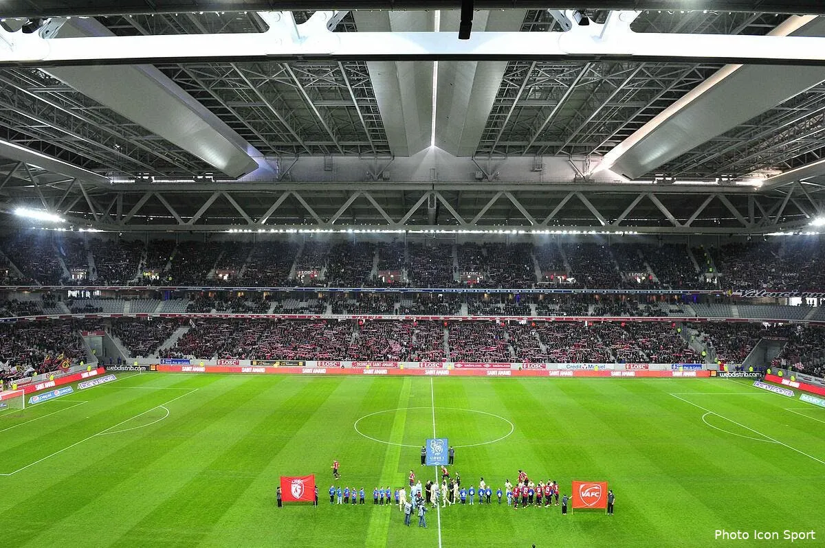 photo le premier match indoor de l histoire de la l1 iconsport noe 271012 63 7041655