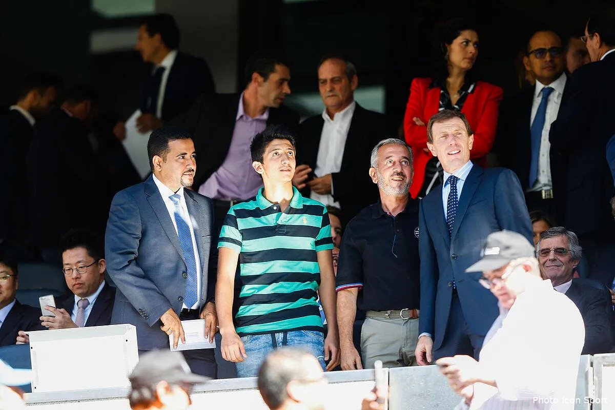 photo le real madrid ouvre ses portes au refugie syrien crochete iconsport sfp 190915 01 02121189