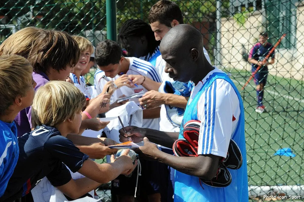 photo premier bain de foule pour dabo a l ol iconsport jpt 310811 05 0824111