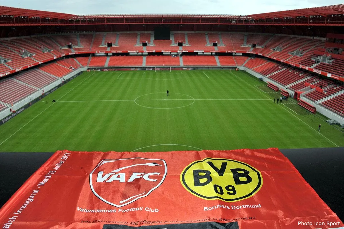 photo valenciennes inaugure son nouveau stade iconsport win260711 01 1022441