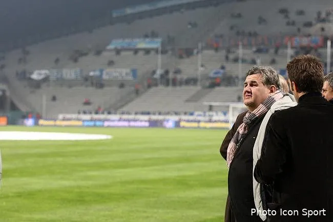 pierre menes attendra ol om avant de juger marseille pierre menes remet ca sur valbuena qui a voulu faire le nerveux iconsport guy 101211 38 61 49627130943