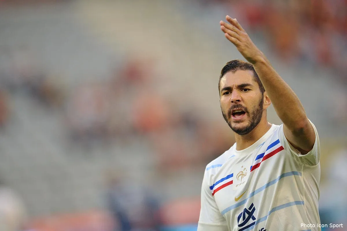 pierre menes demande a deschamps de regler le cas benzema iconsport noe 140813 01 0663401