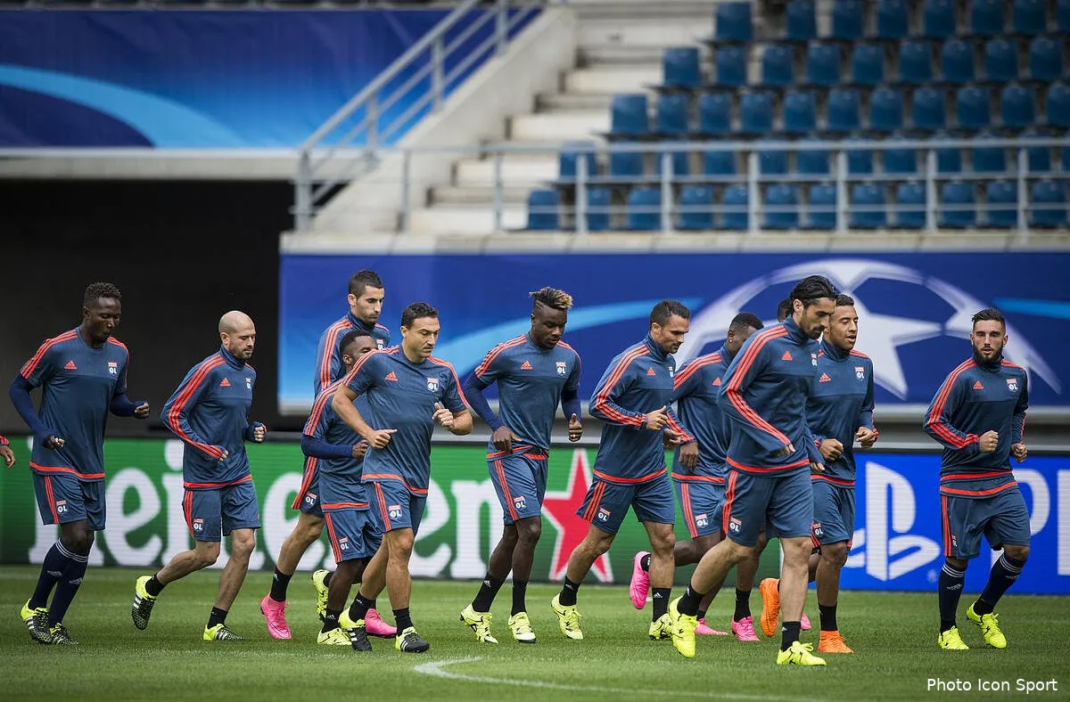 pierre menes designe les quatre coupables a l ol iconsport blg 150915 03 05120985