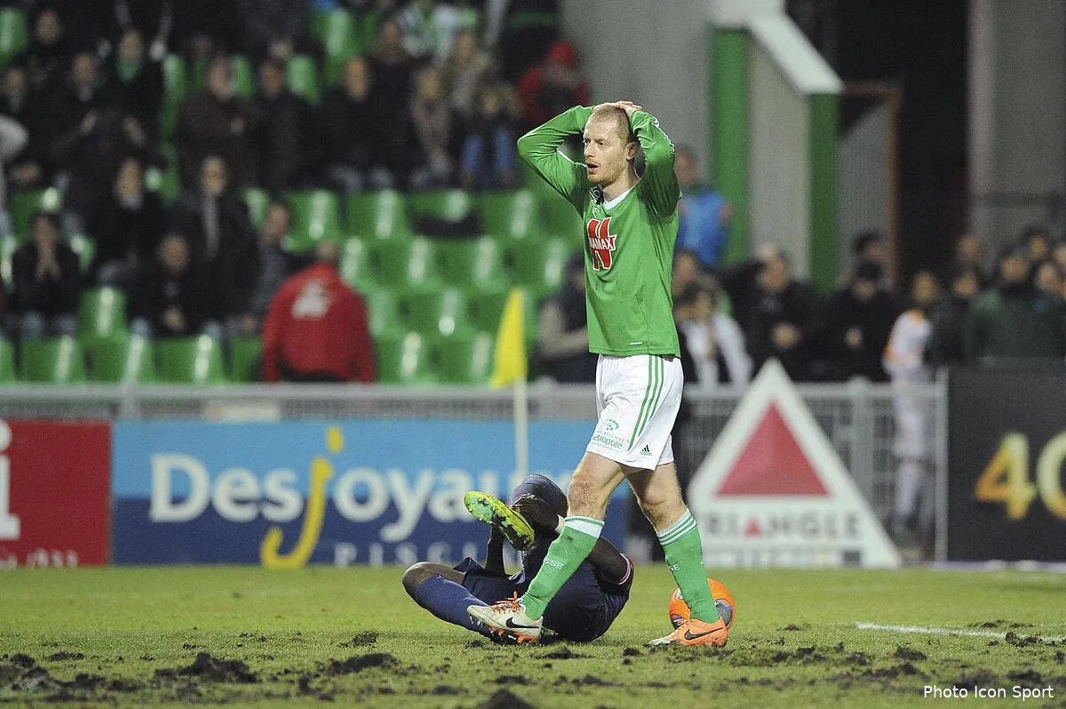 pierre menes hesite entre l asse et the voice a cause de la pelouse iconsport jpt 080114 38 2875561