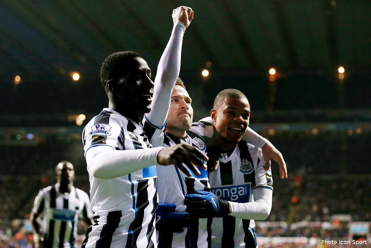 pierre menes rigole des commentaires sur cabaye au psg iconsport bbb 261213 08 0875221