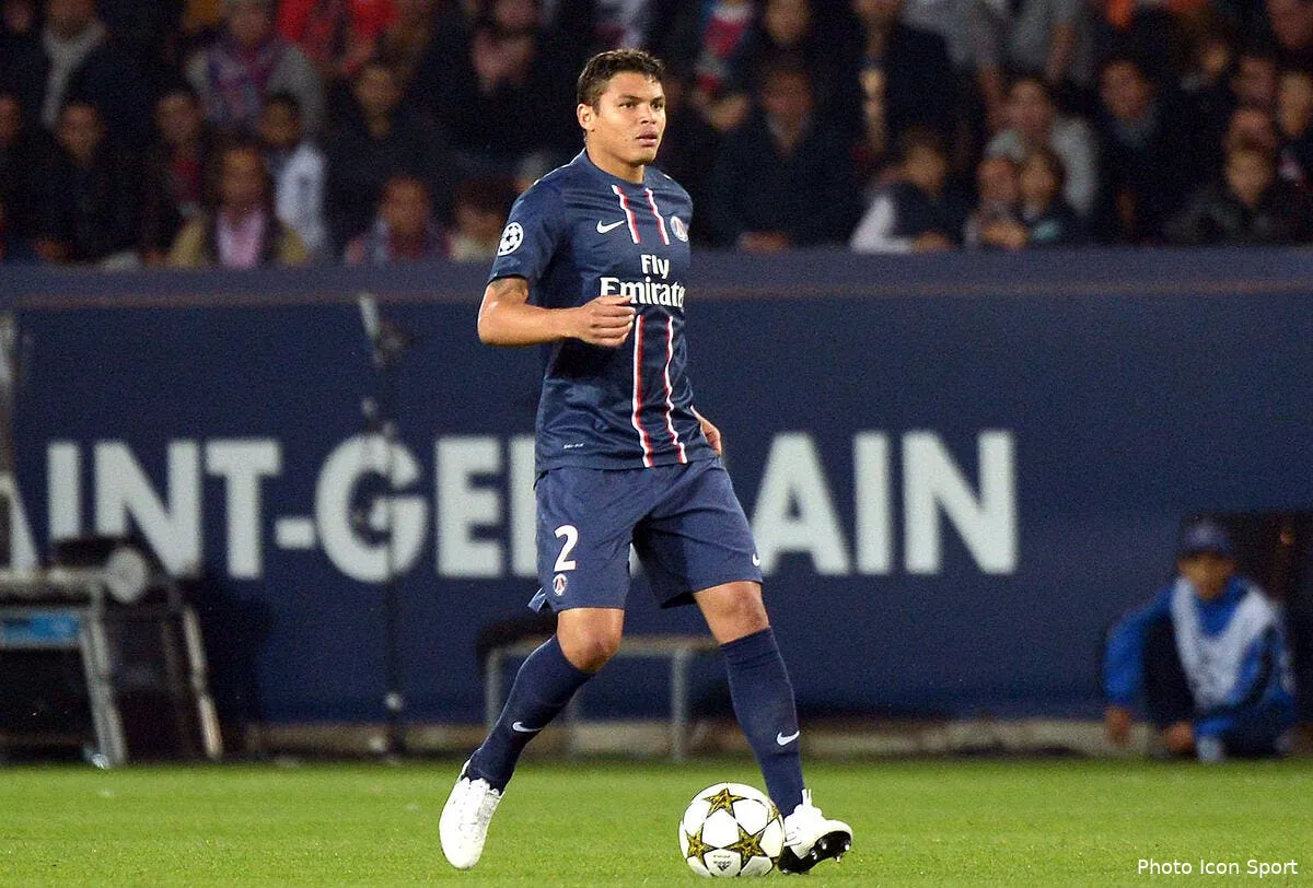 pierre menes s enflamme devant le psg version thiago silva et gameiro iconsport win 180912 77 6240420