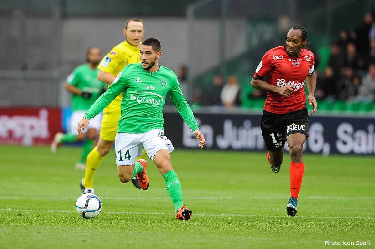 pierre menes s etouffe avec le but hors jeu de l asse iconsport jpt 291115 01 09126751