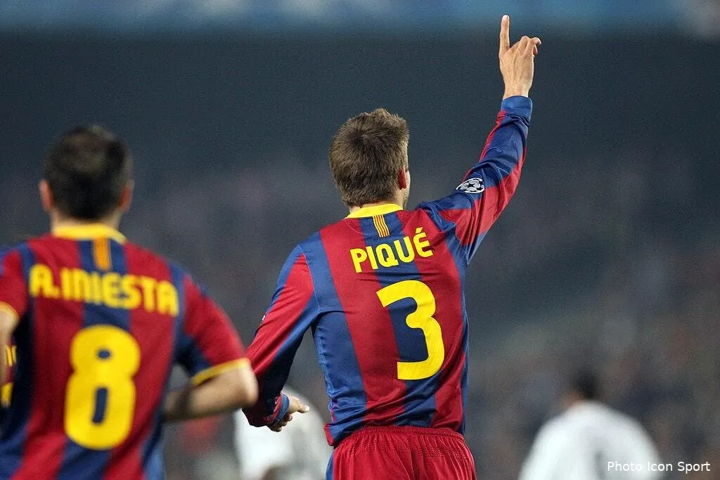 pique veut trois titres pour le barca 70107 18016