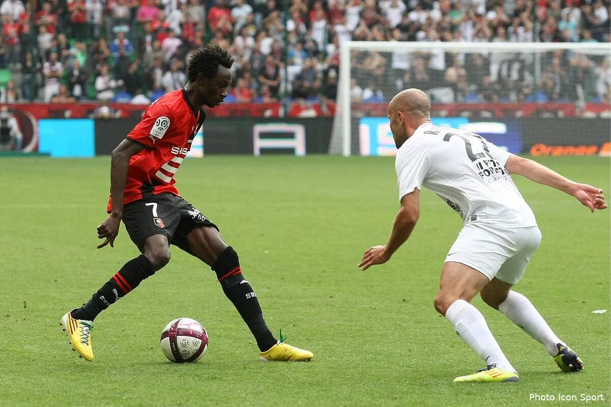 pitroipa impatient de se frotter a l om iconsport tra 280811 06 2324474