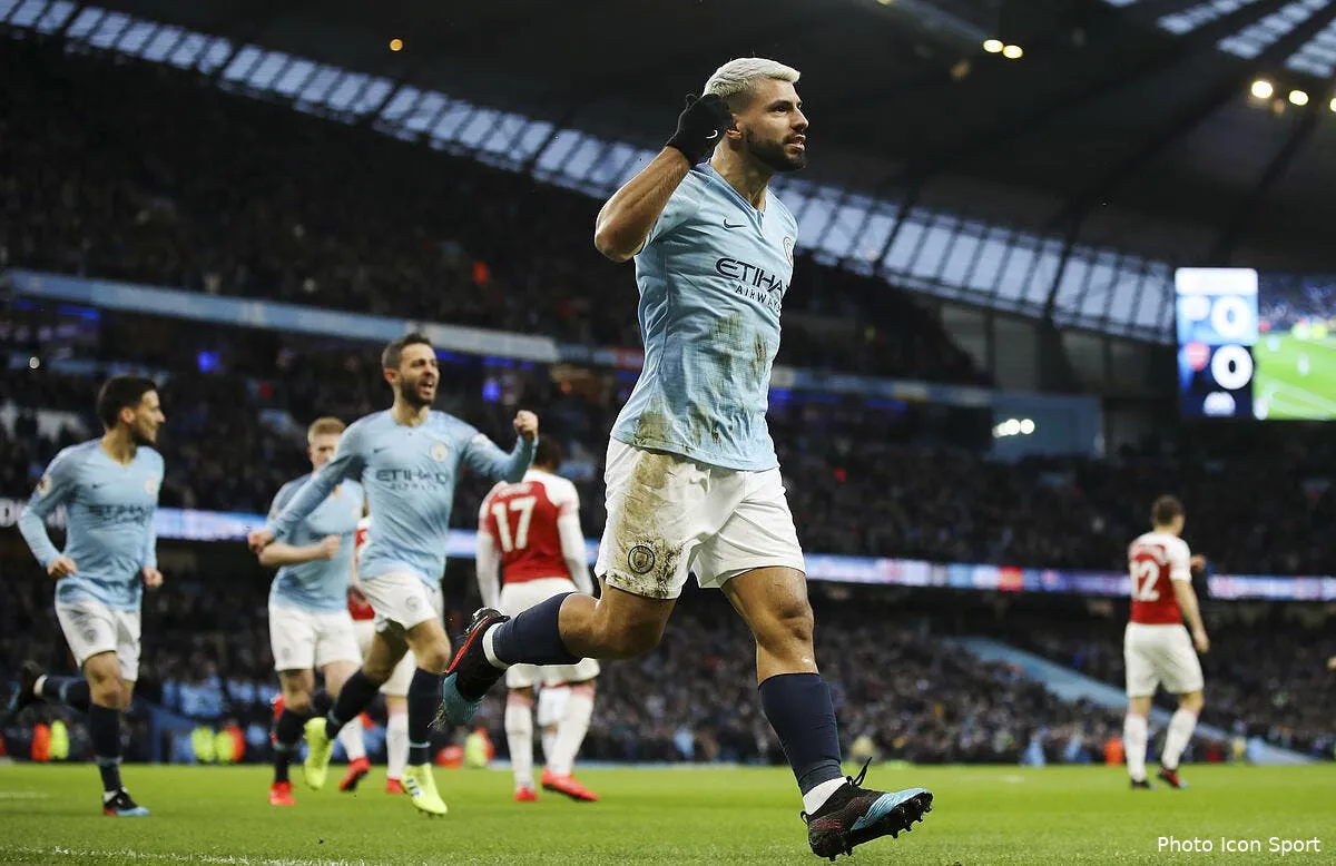 pl city tape arsenal et met une grosse pression sur liverpool icon 40994198243953