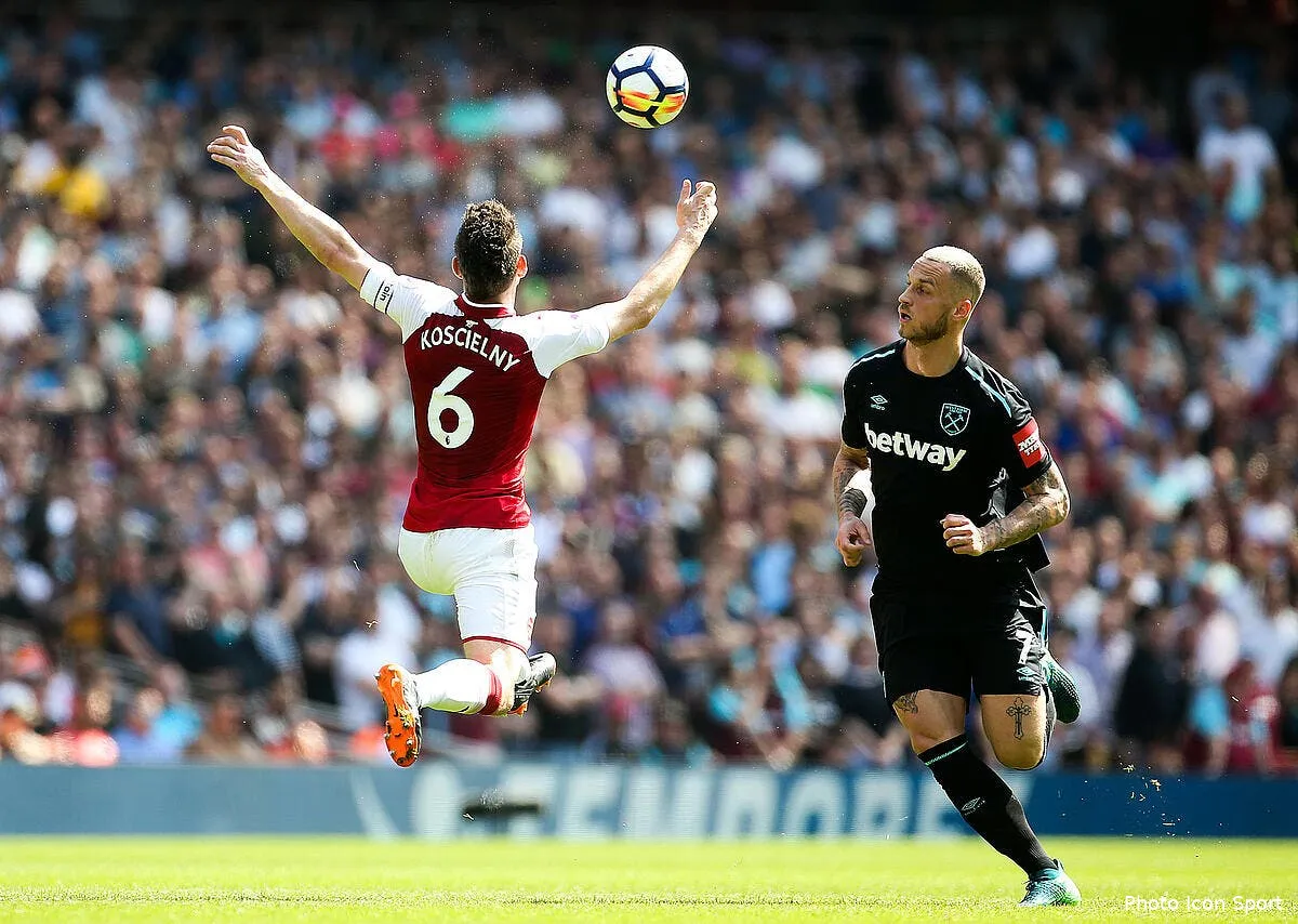 pl double de lacazette et victoire d arsenal dans le derby iconsport icon pa 36126369216565