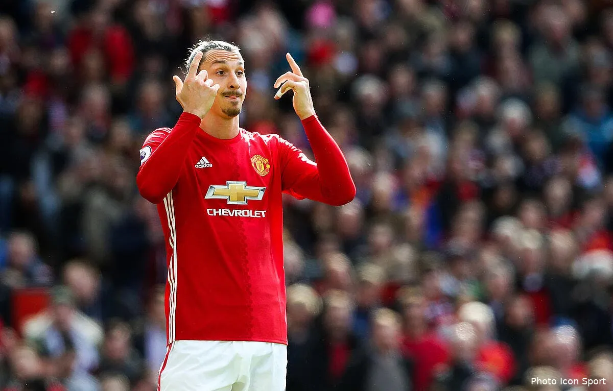 pl ibrahimovic suspendu trois matches pour son coup de coude iconsport 30393149173002