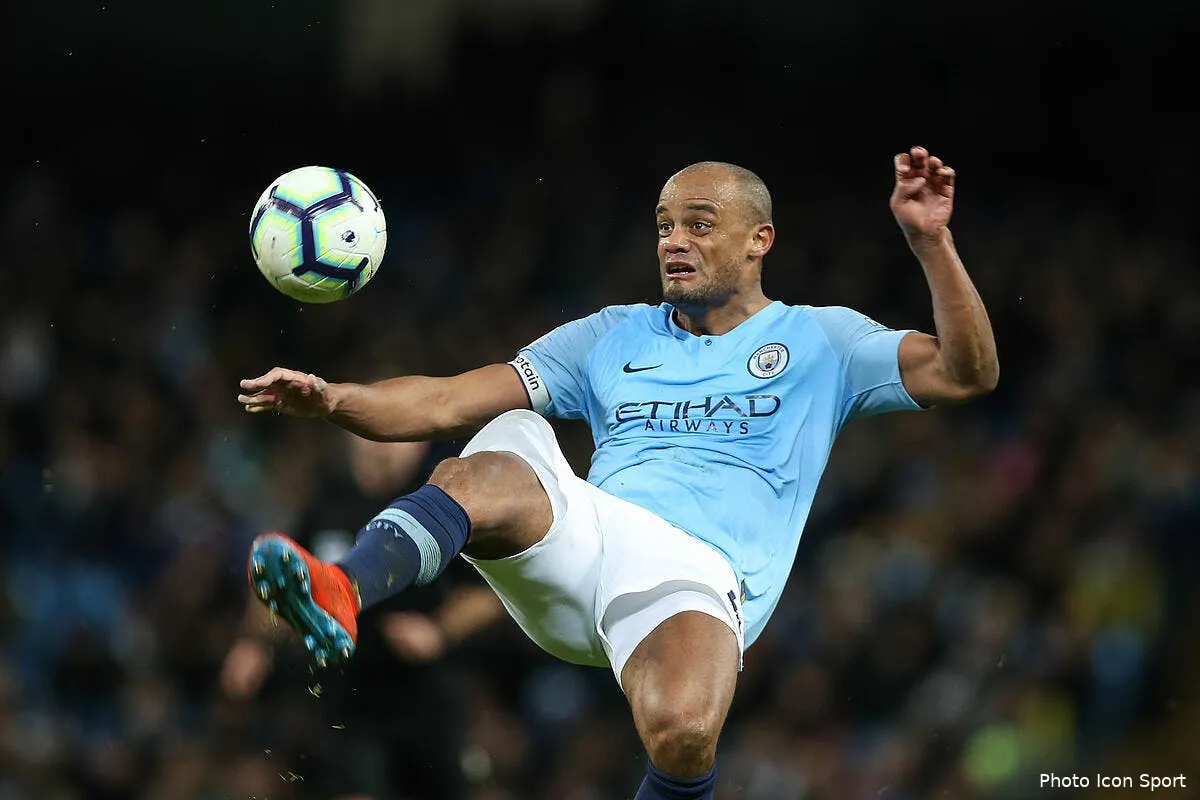 pl kompany fait pleurer liverpool city fonce vers le titre icon spi 090319 741 043252555