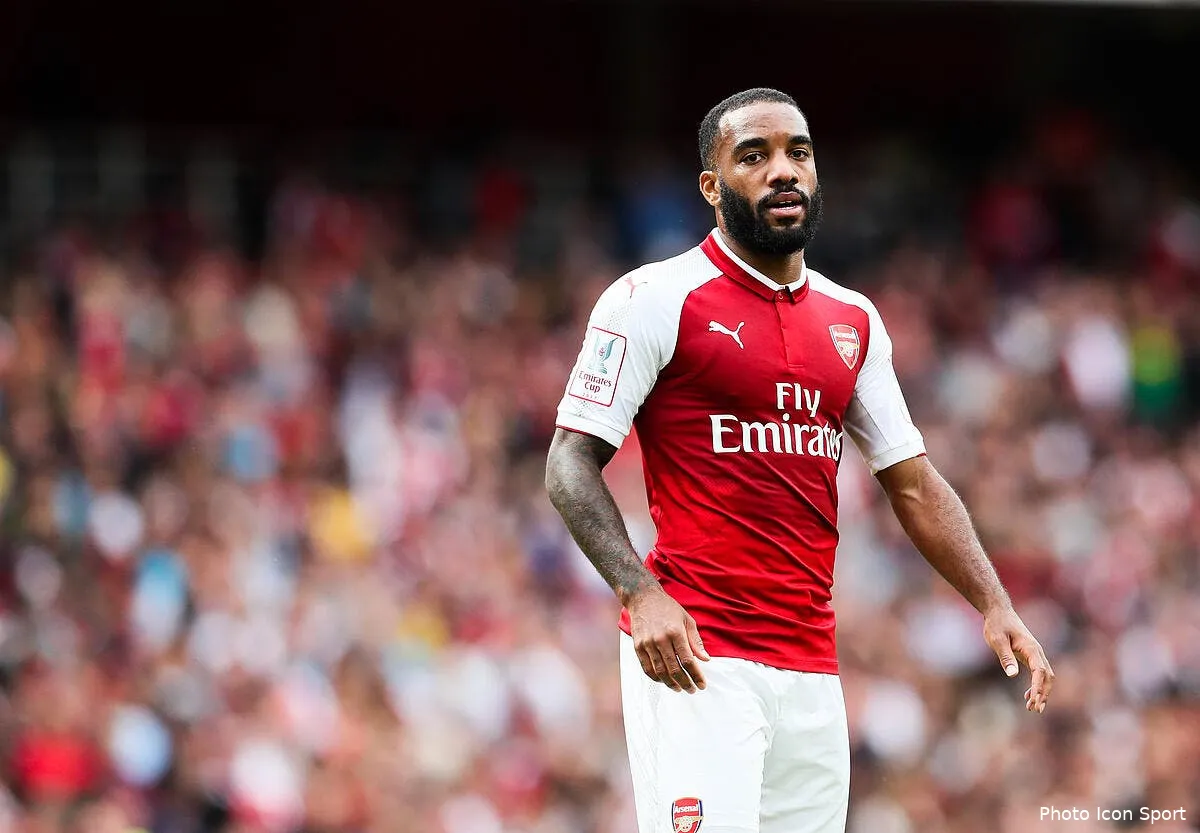 pl lacazette premier buteur de la saison de premier league iconsport icon 32241329189283