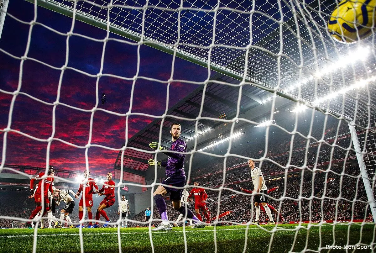 pl liverpool bat mu et prend 16 points d avance icon spi 058 ds liverpool manchester united275875