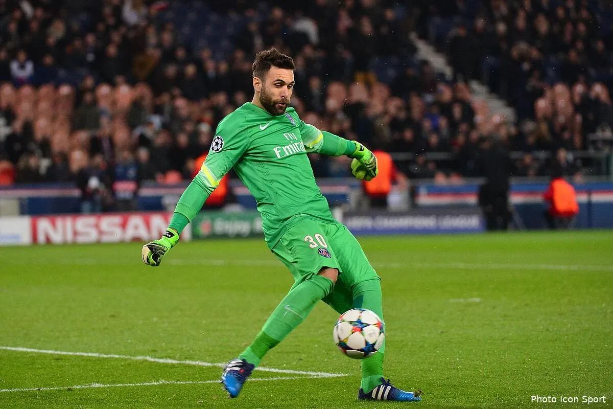 pour 11 me le psg va t il lacher sirigu iconsport wip 170215 56 95115589
