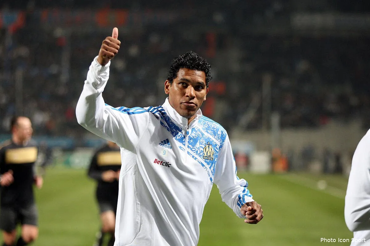 pour aider brandao il faut le siffler iconsport guy 150112 99 0730281