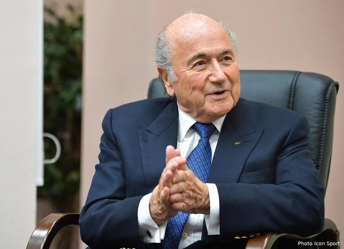 pour fifa16 ce sera blatter en jaquette iconsport ria 200415 08 02112487