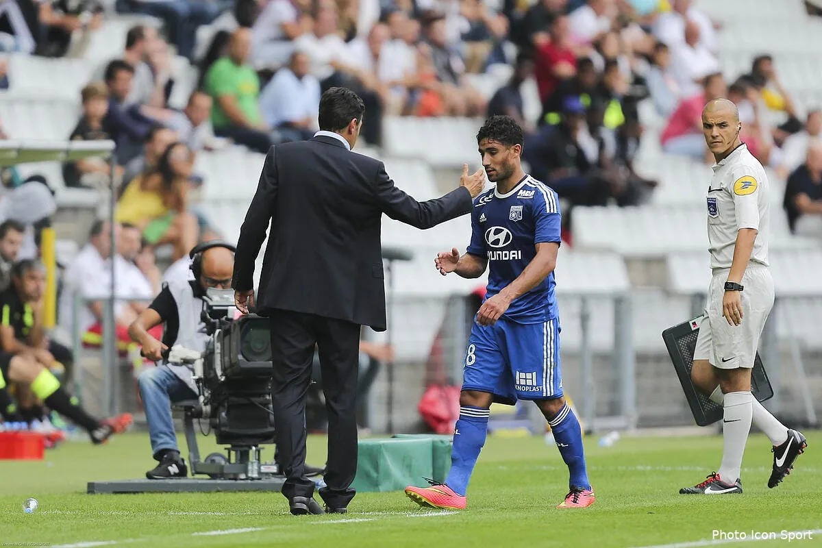 pour le coach de l ol fekir n est pas un attaquant fekir 195193