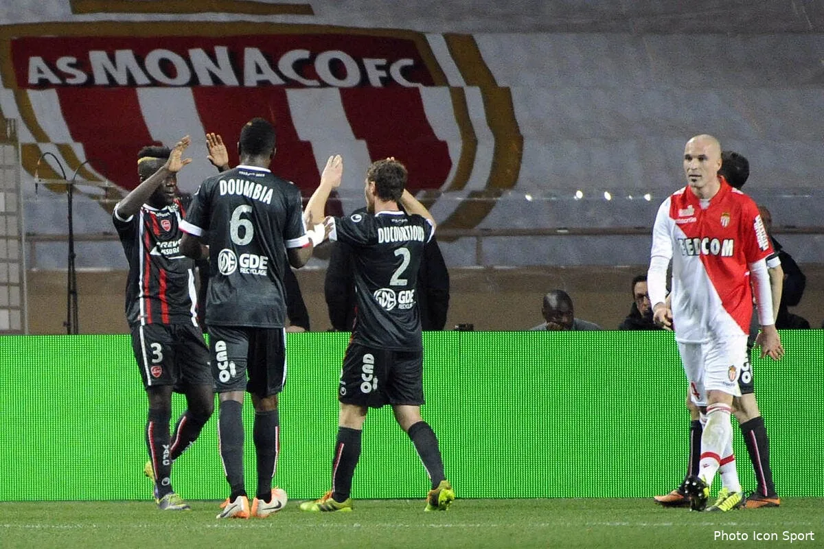 pour monaco c est la buche froide face a va iconsport anr 201213 01 0472489