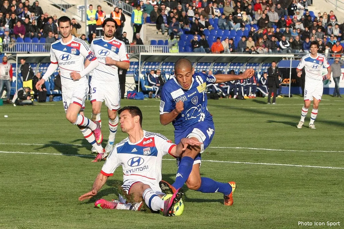 pour pierre menes l ol est indigne du podium de la l1 iconsport mae 160313 66 0352451