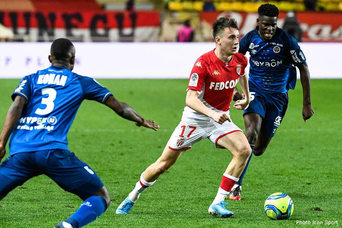 psg aleksandr golovin a paris le gros coup de bluff icon dsc2639 299019