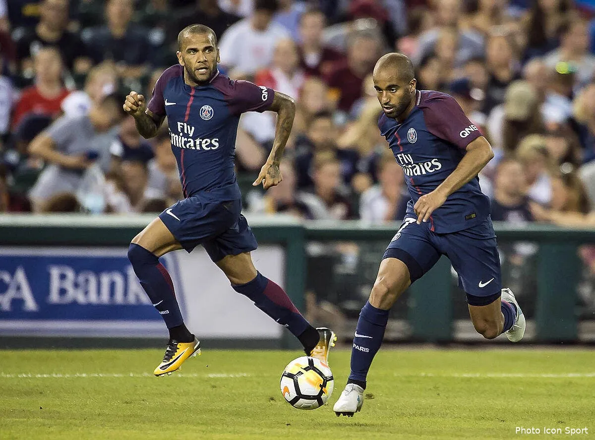 psg alexis sanchez et neymar poussent lucas dehors iconsport icon visual 19072020187179