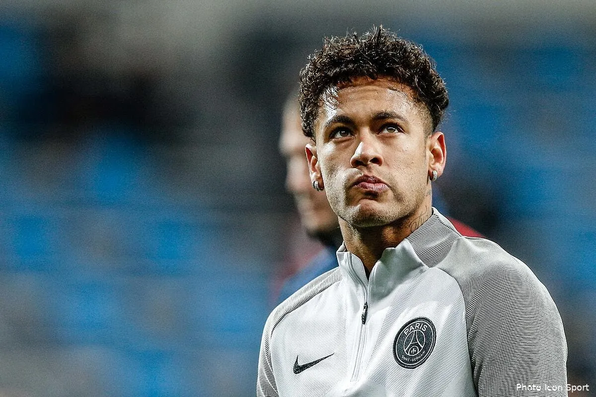 psg antonetti epargne emery et decoupe 4 joueurs dont neymar icon sho 140218 10 26210481