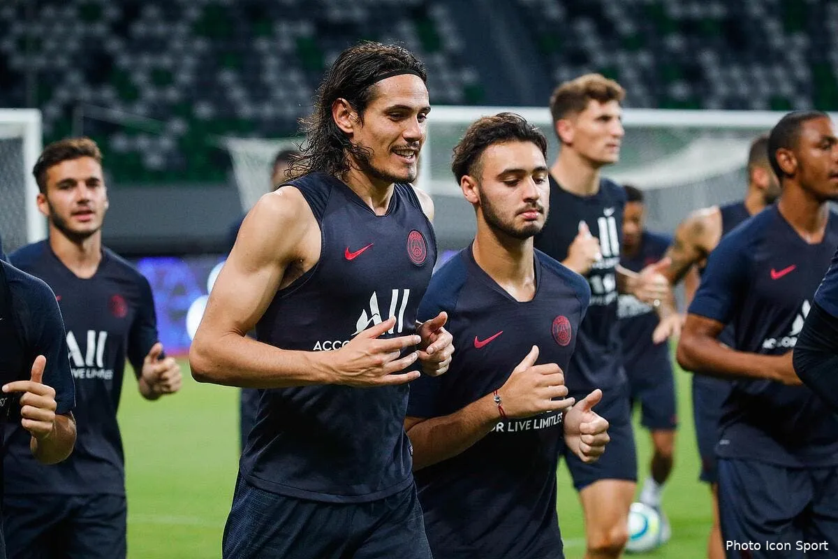 psg antonio conte craque totalement il mise tout sur cavani icon psg 290719 08 14260335