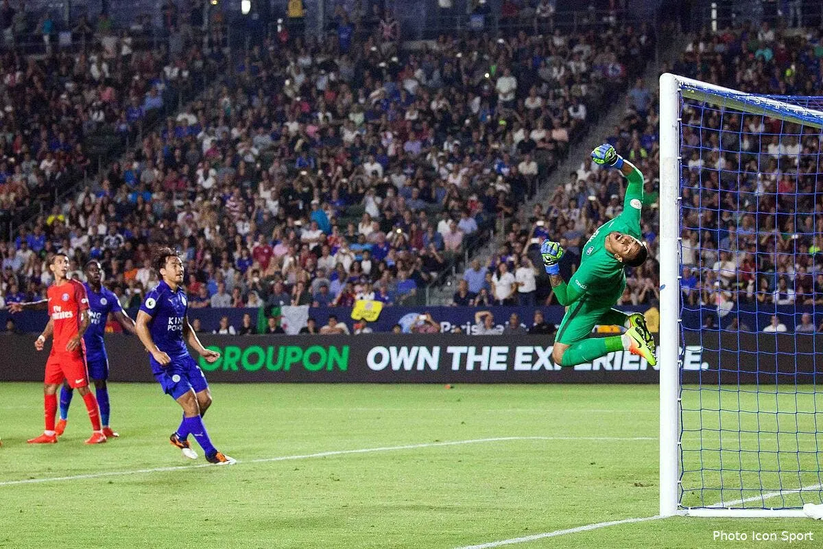 psg areola numero 1 contre l ol emery pousse trapp sur le banc iconsport vis 300716 01 02150758