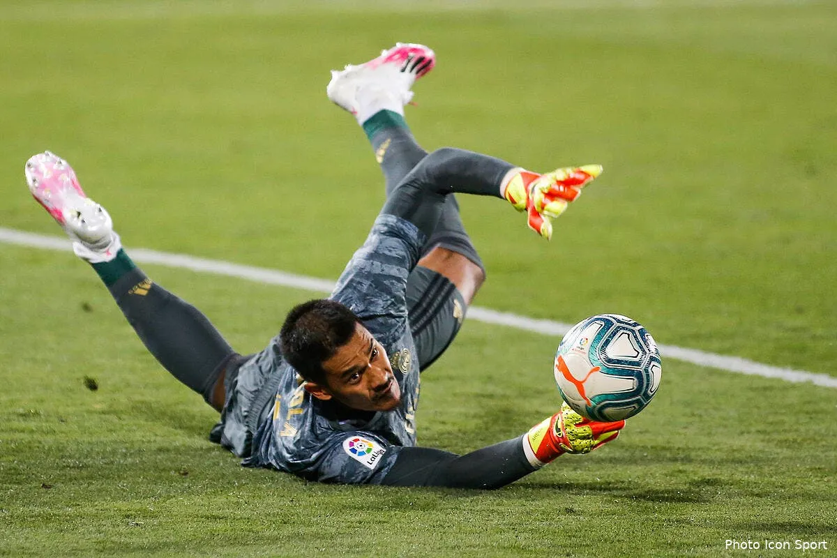 psg areola pret a dire oui a rennes faute de mieux icon ecommercefotos ecommerce2 106421029293133