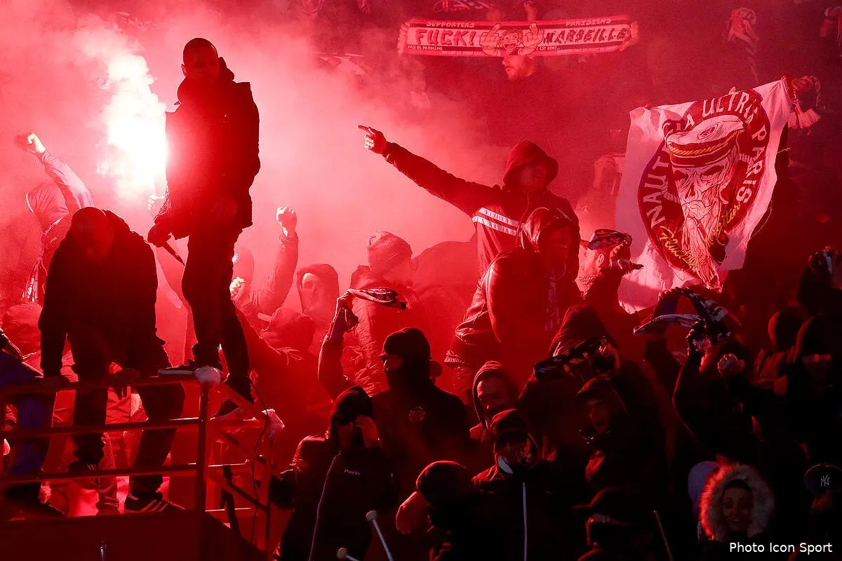 psg armes drogues degradations les supporters aiment le football feminin icon 190317p23265248381