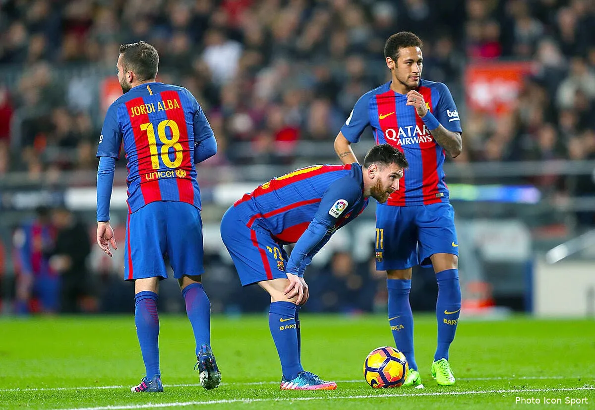 psg au bord des larmes neymar rend un hommage xxl a messi icon 30356067246059