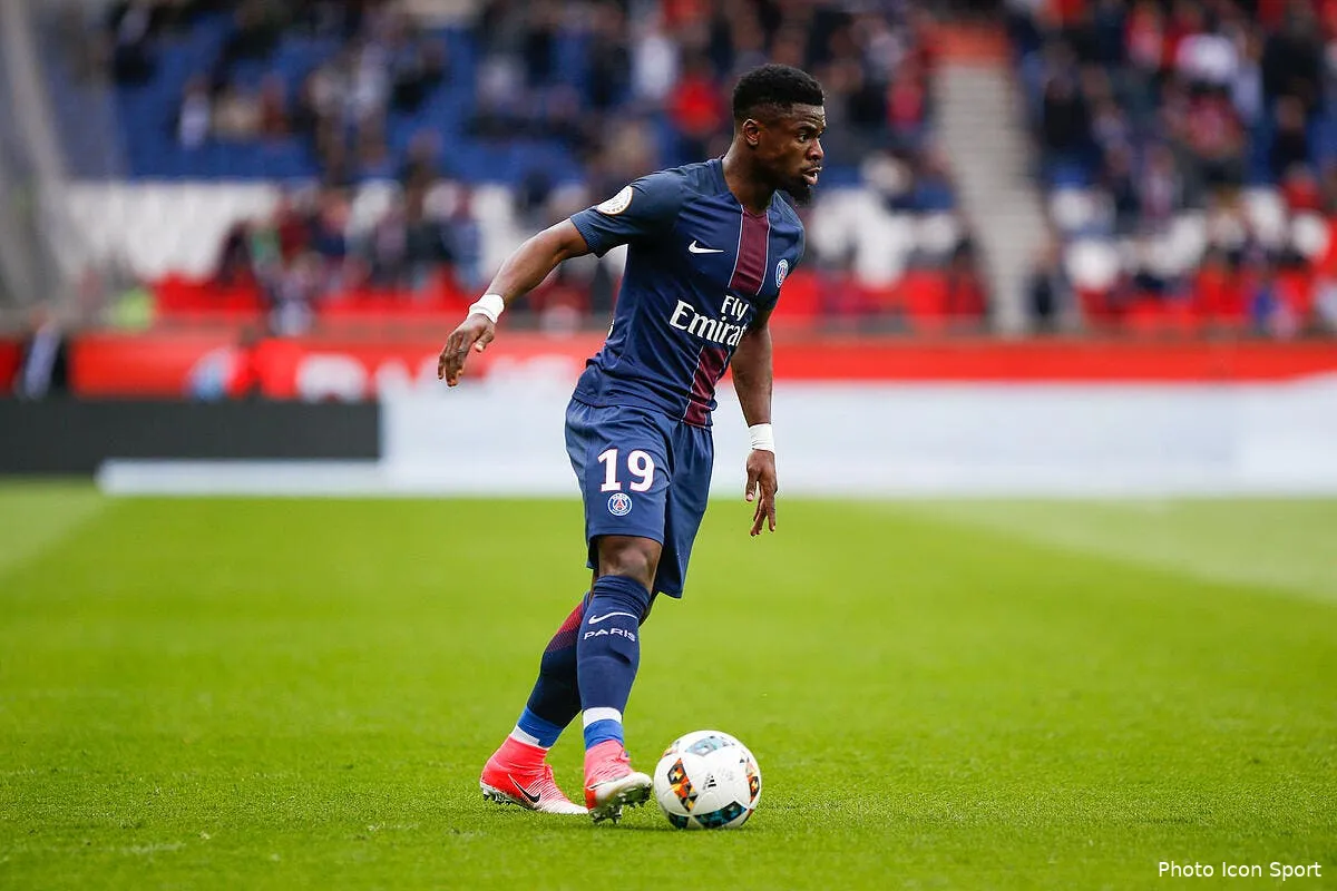 psg aurier rejette une belle prolongation a paris iconsport fid 220417 10 22177676