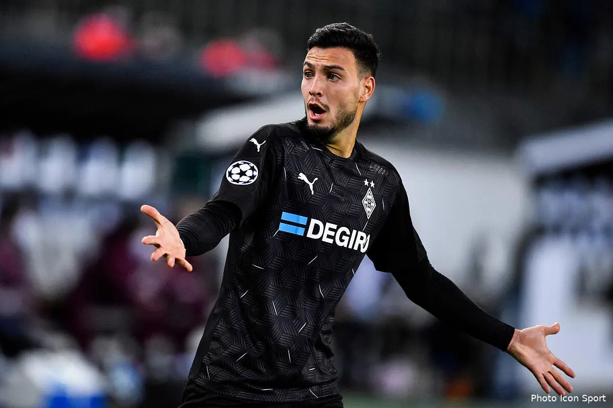 psg bensebaini la folie a 25 me de paris a gauche icon 201027 99 106086 dpai 298807